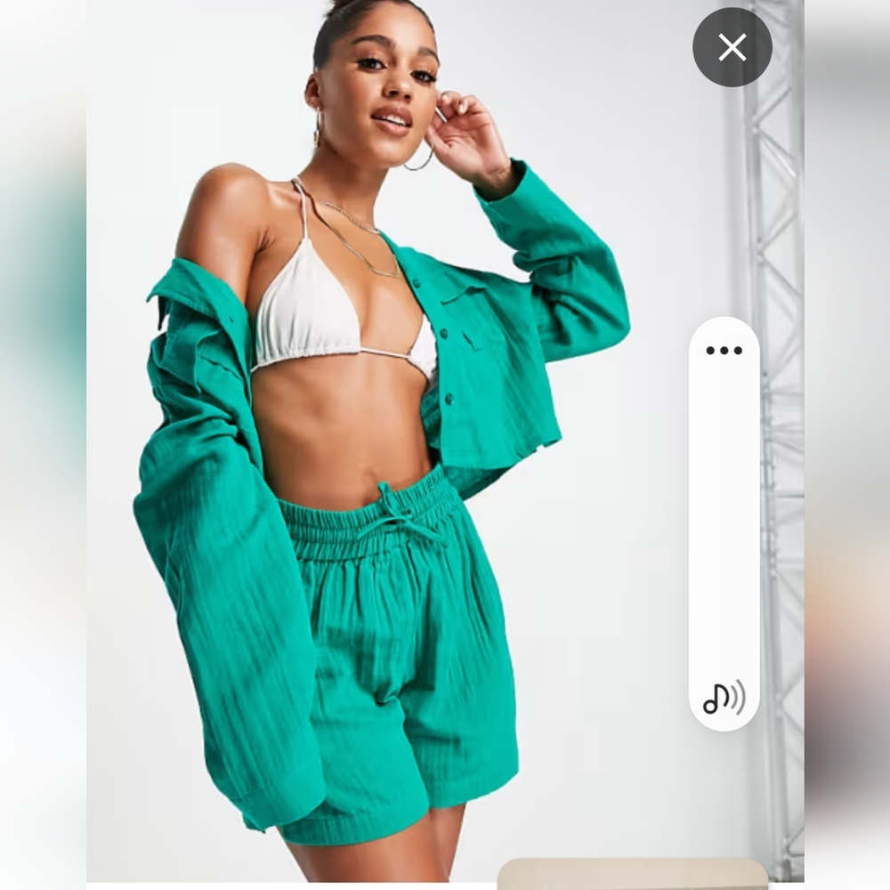 NWOT.  ASOS 2 PC Teal Women's Jacket AND Shorts Set